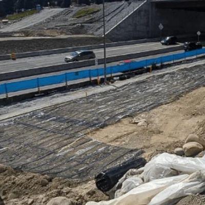 High tensile strength and Small elongation Fiberglass geogrid for Roadbed reinforcement  Dam slope protection and Sand control project