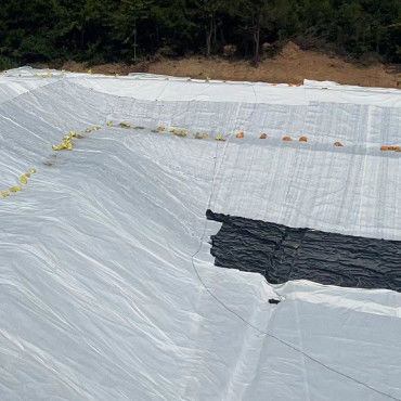 Tailings Management Solution HDPE Smooth Geomembrane with Excellent Chemical Resistance and High Temperature Resistance