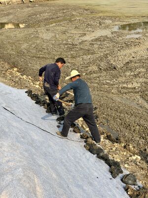 Fast-Curing Flexible Cement Blanket – 4m Width Durable Concrete Blanket for Rapid Construction